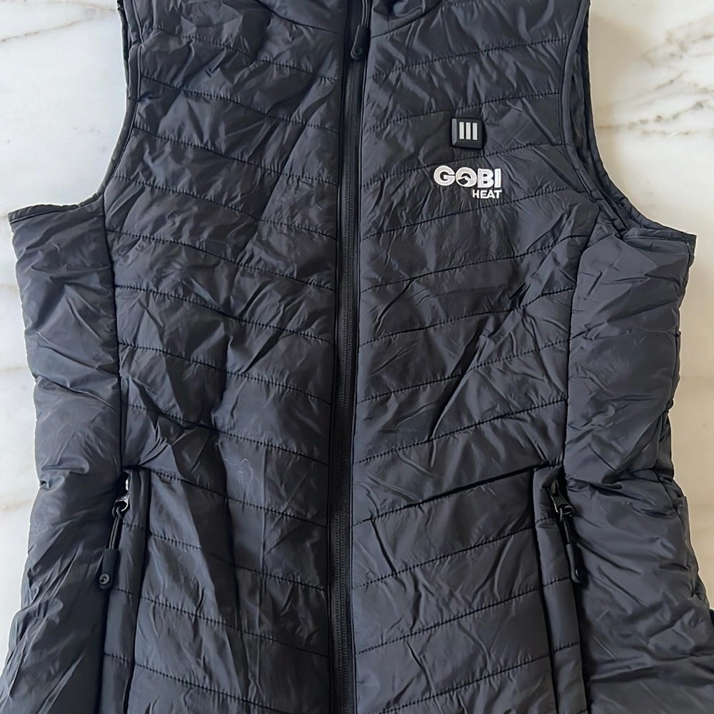 GOBI heated vest in size small.